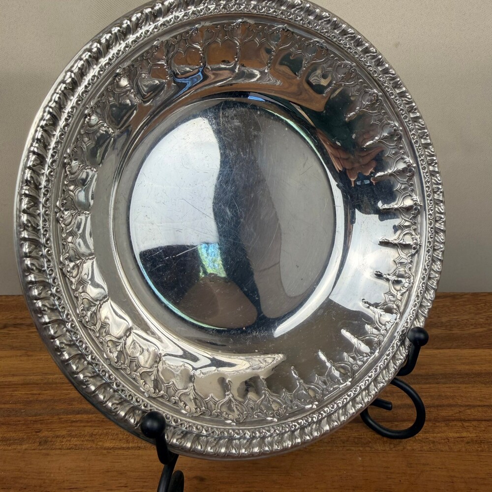 Reed & Barton 1202 Riveria Silver Plate Embossed Floral Rim Decorative Plate